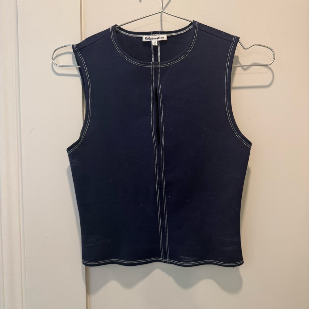 Reformation  Top - Picture 2 of 3